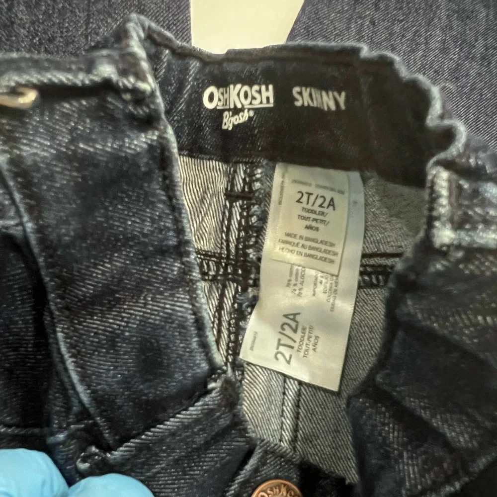 OshKosh B’gosh Skinny Jeans Toddler 2T Dark Blue Denim NWOT
